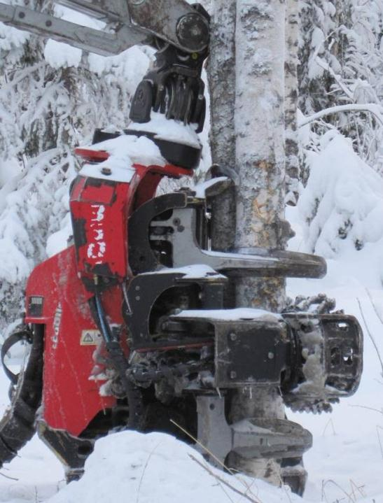 Valmet 350.1 Paino: noin 1 000 kg. Max. kaato-/katkaisuläpimitta: 60 cm. Katkaisu: teräketju.