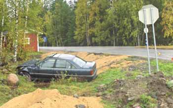 Onnettomuuspaikat ja - kasaumapisteet Siikajoen maantieverkolla vuosina 2006-2010 sattuneet henkilövahinko-onnettomuudet (loukkaantuminen ja kuolema) ovat keskittyneet Revonlahdella valtatielle 8,