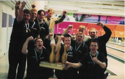 LOHKO: 2 Yht O V T H KA Paras Ero 1 KJK Kauhajoki 11791 20 14 0 6 526.55 615 2 Ke-57 Seinäjoki 11371 20 14 0 6 505.55 586-420 3 Kismet Kokkola 11194 20 13 0 7 501.