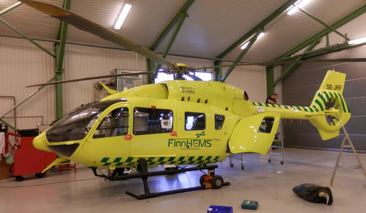 9 Vuoden 2015 alussa Kuopion, Oulun ja Rovaniemen tukikohdat aloittavat operoinnin uusilla EC145 T2 (kuva 3) helikoptereilla, jolloin pohjoisten tukikohtien helikopterikalusto yhdenmukaistuu