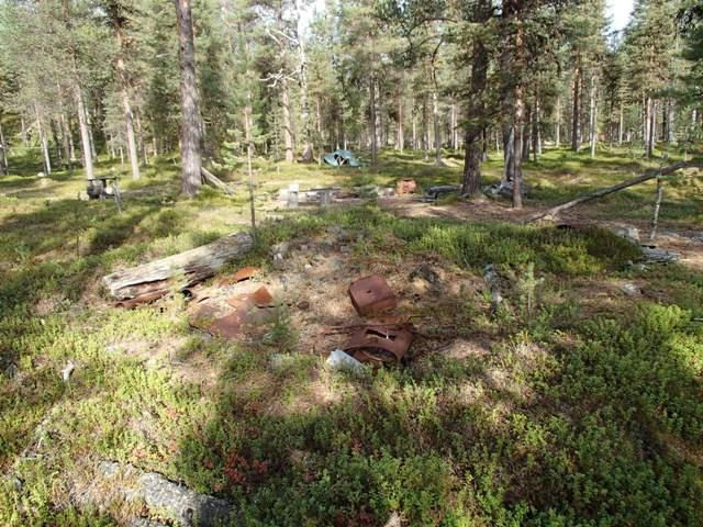81 Kuvaus: KMO kulttuuriperintöinventointi Viranomaisrekisterinro: Kunto: Olotila: Arvotus: 8 Muu suojeluarvo Kohteen 3 Huono 2 Ei käytössä 9 Muu