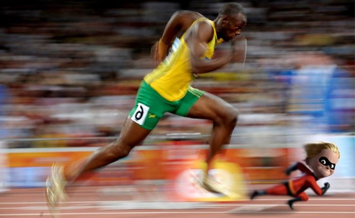 Voima muuttaa liikettä Katso Boltin juoksu klikkaamalla kuvaa. Kokeile simulaatiota! Kun pikajuoksija ponnistaa juoksuun telineistään, juoksijan liike kiihtyy muutamassa sekunnissa n.