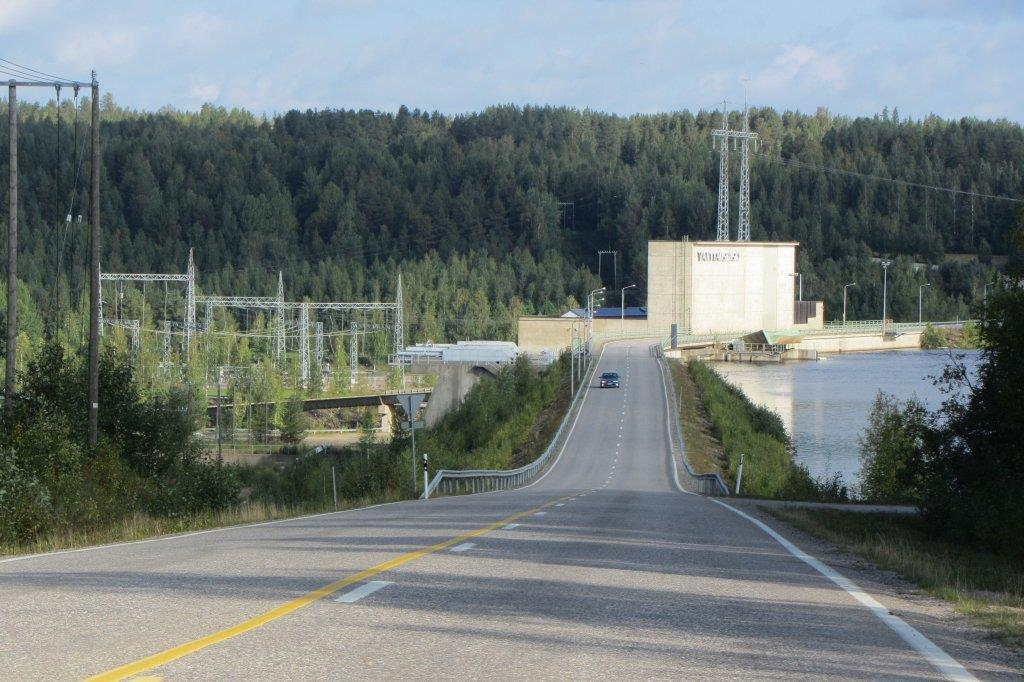 Maisemallisesti vetovoimaisinta aluetta on Kemijoen varsi pitkine maisemanäkymineen.