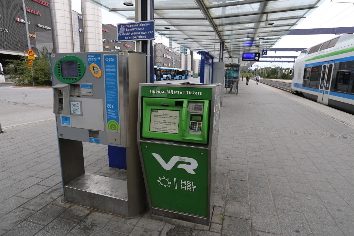 20 ta on mahdollista tehdä sujuvasti luonnollisten kävely-yhteyksien varrella. Järjestämistapoina on henkilökunnan ylläpitämä lipunmyynti tai lippuautomaatit.