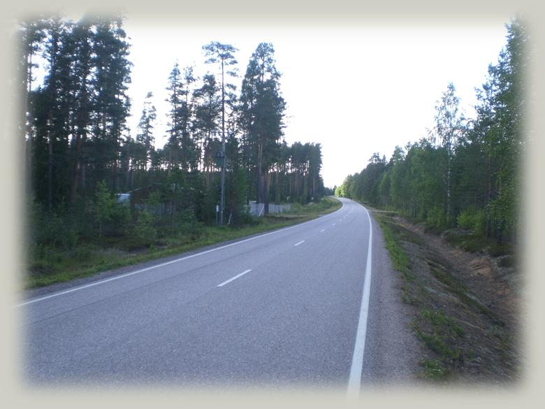 POHJAVESIALUEIDEN SUOJELUSUUNNITELMA 41 TUNKKARIN POHJAVESIALUE TOIMENPIDESUOSITUKSET Öljysäiliöt Pelastuslaitoksella tulee olla ajantasaiset tiedot pohjavesialueella sijaitsevista öljysäiliöistä