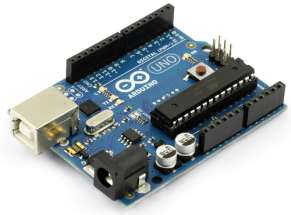 Liikennevalot Laite koostuu Arduinokortista ja koekytkentälevystä. Liikennevalon toiminnat ohjelmoidaan Arduinolle. Ledit ja muut komponentit asetetaan koekytkentälevylle.