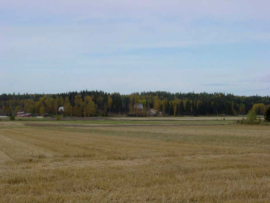 118 Kuva 8-16. Näkymä etelä-lounaasta, Suopellontieltä, Jukolan alueelle päin katsottaessa. Kuvattu 26.9.2008.