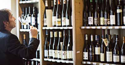 ETIKETTI VIININ SYNTYMÄTODISTUS 5 [9] Laadunvalvontanumero osoittaa, että viini on läpäissyt kaikilta saksalaisilta laatuviineiltä vaadittavat kemialliset ja aistinvaraiset testit.