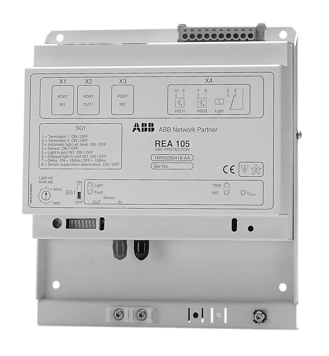 Station Automation & Protection 1MRS750977-MUM Julkaistu: 26.3.98 Muutettu: 26.2.99 Versio: B Tark.