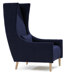 ALTTO Design: Elina Ala-Mononen Altto-sohvan kaunis muoto on nostalginen, se on kuin muisto menneistä ajoista.