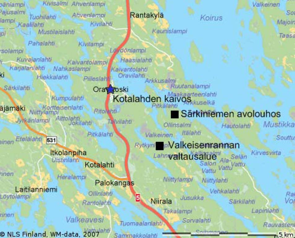 - 21 - Kuva 3. Valkeisenrannan valtausalueen ja vanhan Kotalahden kaivosalueen sekä Särkiniemen kaivoksen sijainti (NLS Finland, WM-data, 2007). 5.4 