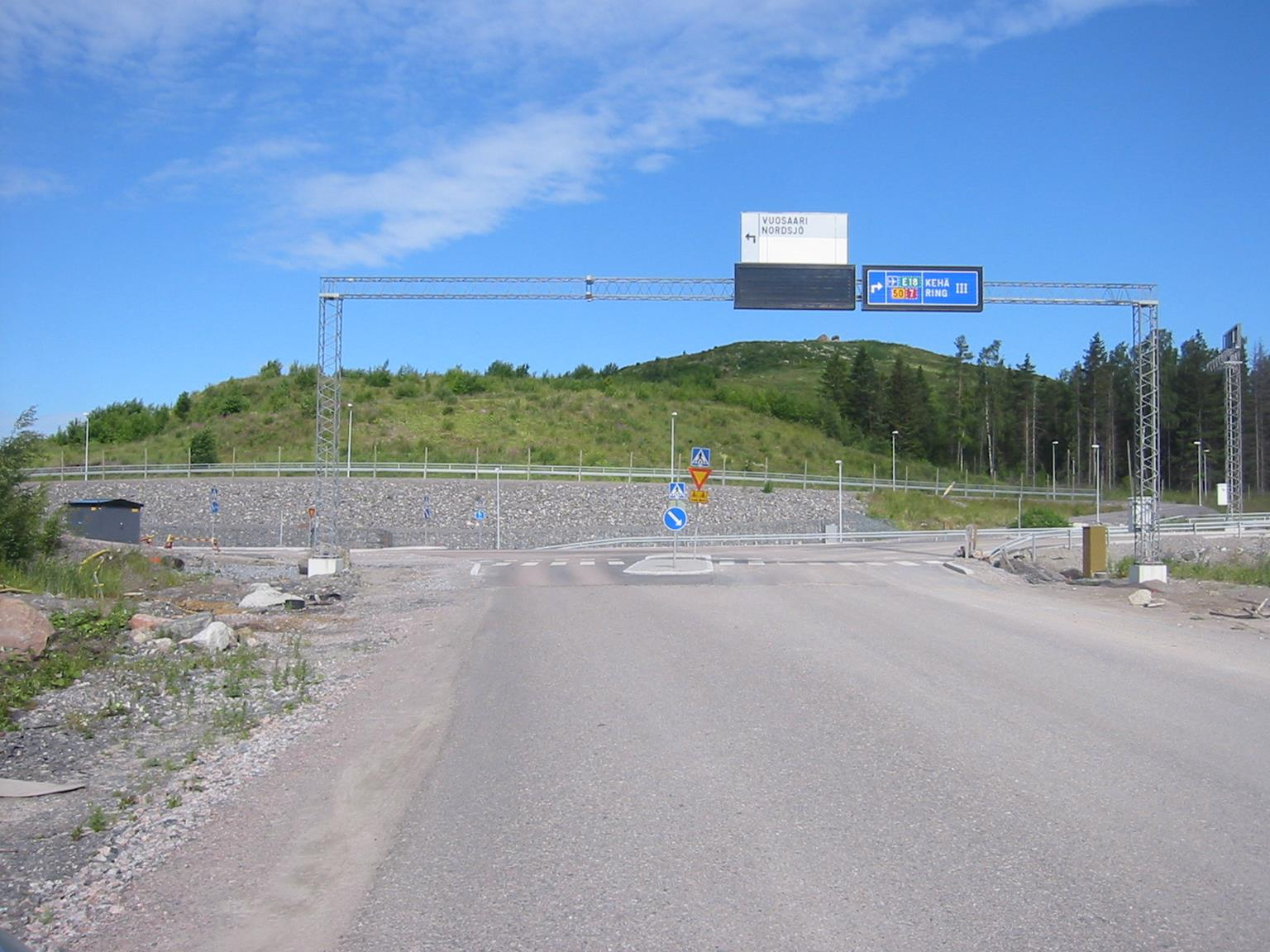 Vuosaaren huippu on yli 60 hehtaarin laajuinen ulkoilualue Vuosaaren pohjoisosassa itäisessä Helsingissä.