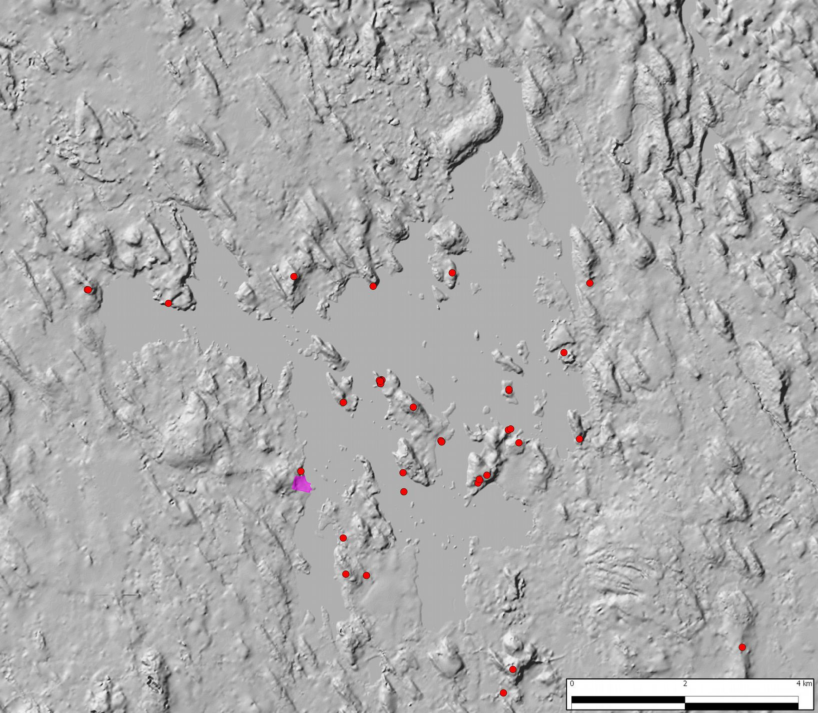 6 3. Geologia, topografia ja maisema Kaavan alue sijaitsee Evijärven lounaisrannalla, Kniivilänlahden suun länsirannalla.