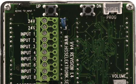 Asennus KOMPONENTTILUETTELO 2 1 3 4 ACTIVE 0 INPUT PROG 8 FD4 REVISION 1.6 WWW.HISSELEKTRONIK.SE SPEAKER BUS-A BUS-B + - 5 7 6 1. Active 0 input (jos FD4:n tulosignaalien lähde on 0 V).