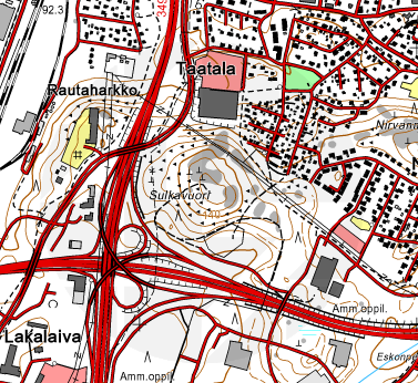 1. SULKAVUORI / MUISTOLAATTA SIJAINTI Muistomerkin tarkoitus: Sijainti: Muistomerkki on paljastettu: Muistomerkki on pystytetty Tamperetta 1939 1944 suojanneen ilmatorjunnan sekä alueella varusmiehiä