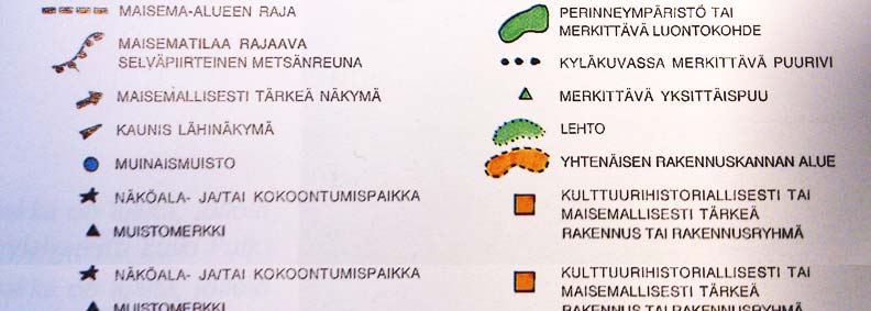 11 Kylän rakenne: Yleiskaavatasoisesti kylän rakenteessa tapahtuvat muutokset ovat pieniä. Kartasta näkee vuoden 1998 tilanteen, jonka jälkeen kylä on tiivistynyt ja rakentunut entisestään mm.