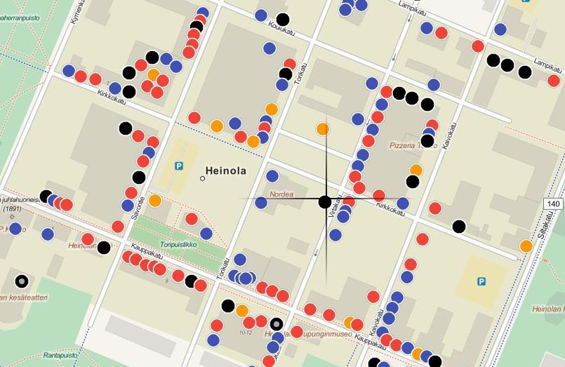 690/Akm Tori, Asemakaavan selostus LUONNOS 24.5.2016 9 / 33 Palvelut Torin ympäristö on kaupungin keskustan kaupallinen keskipiste ja itse torikin on säilyttänyt merkityksensä kauppapaikkana.