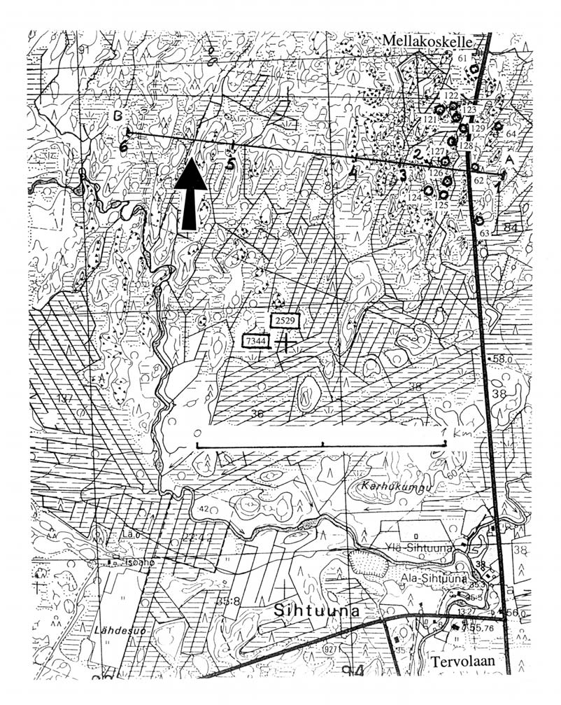 19 Kuva 10. Sihtuunan kohdealueelle kesinä 1992 ja 1993 kaivettujen tutkimusmonttujen POS-92-[M61 M64] ja POS-93-[M121 M129] sekä profiilin AB pintalohkarelaskujen 1 6 sijainti.