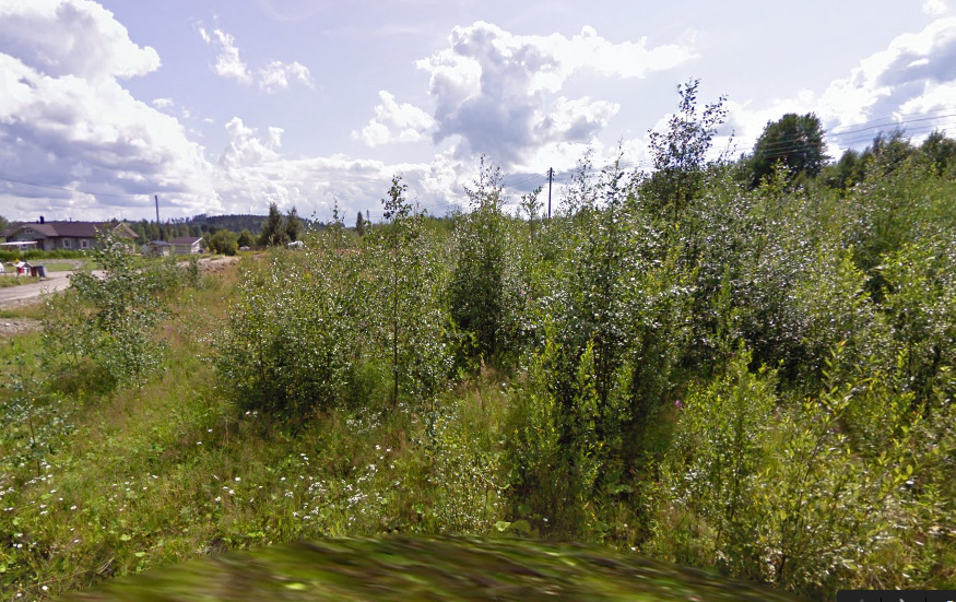 Kuva 3: Suunnittelualueen pohjoisosaa Lastaajantien päästä katsottuna (Google maps) Kuva 4: Suunnittelualueen eteläosa.