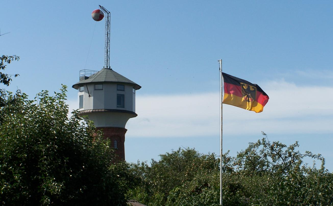 Hohenlockstedt In Schleswig-Holstein ist Hohenlockstedt ein ländlicher Zentralort in der Nähe des Mittelzentrums Itzehoe und flächenmäßig mit rund 46 Quadratkilometern nach der Insel Fehmarn die