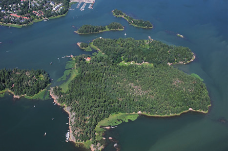 Iso Vasikkasaari Iso Vasikkasaari on luoteiskolkkaa lukuun ottamatta kokonaan uutta virkistysaluetta. Koko saarella kiinteistöjen lukumäärä on vuoden 1978 jälkeen noussut kahdesta kolmeen.