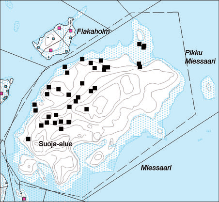 Pukkisaari Pukkisaari muodostuu kahdeksasta kiinteistöstä, joista seitsemän rajoittuu rantaan. Saarella on rantaviivaa 1768 metriä. Saarella on 25 rakennusta, joista 10 lomarakennusta.