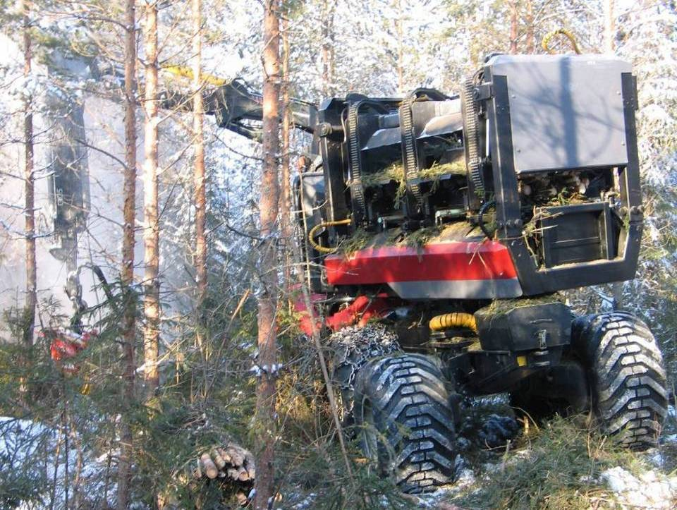 Aines- ja energiapuun hankintaketjujen kannattavuusvertailu Kalle Kärhä & Sirkka Keskinen, Metsäteho Oy Juha Laitila & Paula