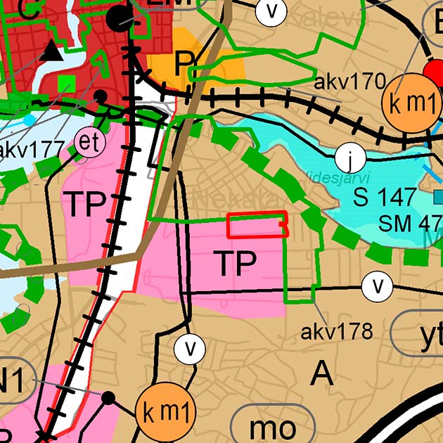 Tontilla 593-5 toimii Tampereen yliopiston normaalikoulu. Tontin pinta-ala on 51 645 m 2. Tontin itäosassa sijaitsee vuonna 1965 valmistunut koulurakennus, joka on betonirunkoinen ja tasakattoinen.