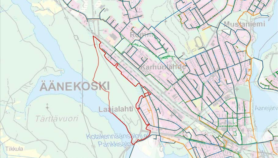 10 Kuva 6. Karttaote kunnallisteknisistä verkostoista alueella. Oranssilla on osoitettu jätevesi-, sinisellä vesijohto- ja vihreällä sadevesiverkostot.
