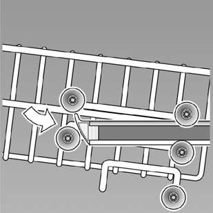 Astianpesuaine Yläkori, jossa on pyöräparit ylhäällä ja alhaalla. 1. Vedä alakori 1" ulos koneesta. 2.