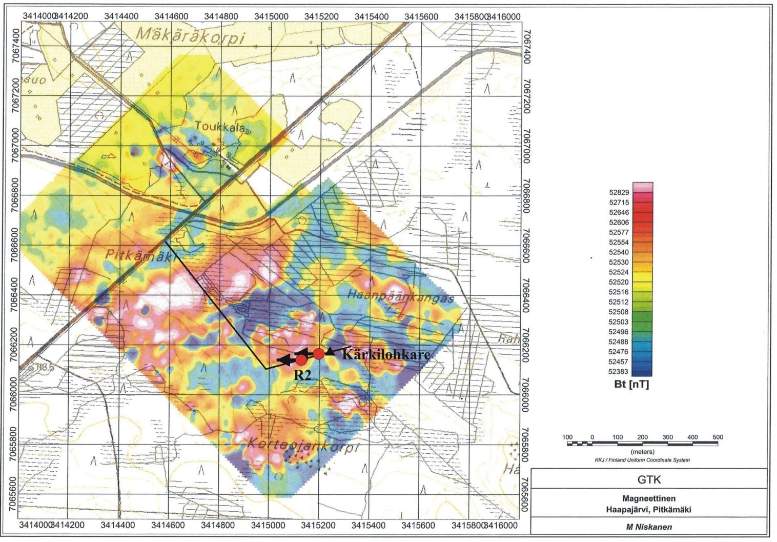 GEOLOGIAN TUTKIMUSKESKUS 87/2016 29 Kuva 16. GTK:n tekemien kairareikien sijainnit ja Pitkämäen alueen magneettinen maanpintakartta. Fig. 16. Location of the diamond drill holes made by GTK and ground magnetic total intensity map of the Pitkämäki area.