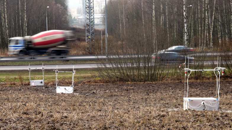 Ilmansaastepitoisuudet tien läheisyydessä Pitoisuuksien mittaus kehä III:n varrella 29.10. - 5.12.