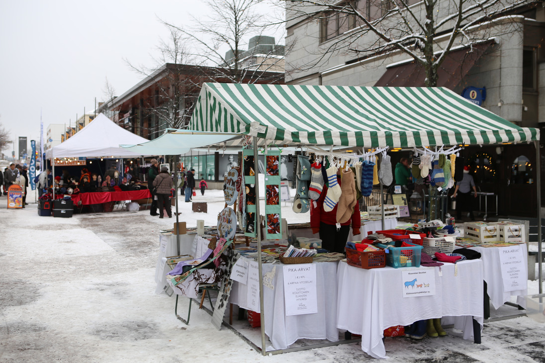 UUDET JÄSENET JOULUNAIKA KOUVOLAN KESKUSTASSA NÄYTEIKKUNAKILPAILU 1.-18.12.