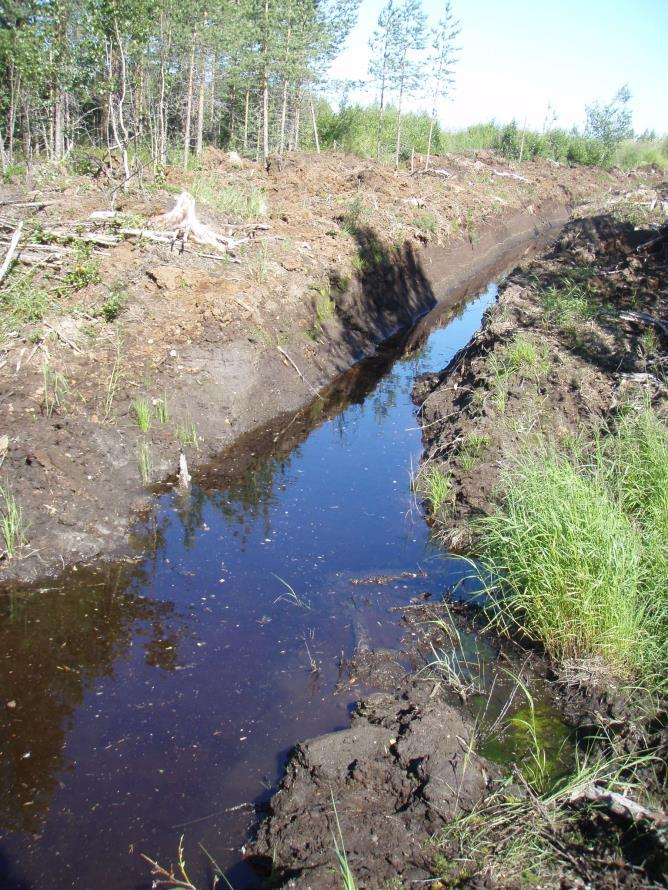 Osatehtävä 3 Selvitetään kiintoaineen ja sedimentin ominaisuuksia pehmeäpohjaisissa latvavesissä Samat kohteet kuin biologisten menetelmien testauksessa Selvitetään kiintoaineen ja sedimentin