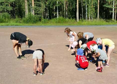 LAPSET LIIKKUU Yli 700 pohjoissatakuntalaista päiväkoti- ja alakouluikäistä lasta on liikkunut menneen vuoden aikana Mailajuniorien Vipinää räpylään projektissa.