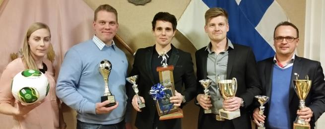 Pelaajakehitysvaliokunta/Spelarutvecklingsutskottet: Kari Uusikylä Seuraohjelmavaliokunta/Föreningsprogramutskottet: Arja Bondas jäsen / medlem jäsen / medlem Alueellinen seuraohjelmavaliokunta: /