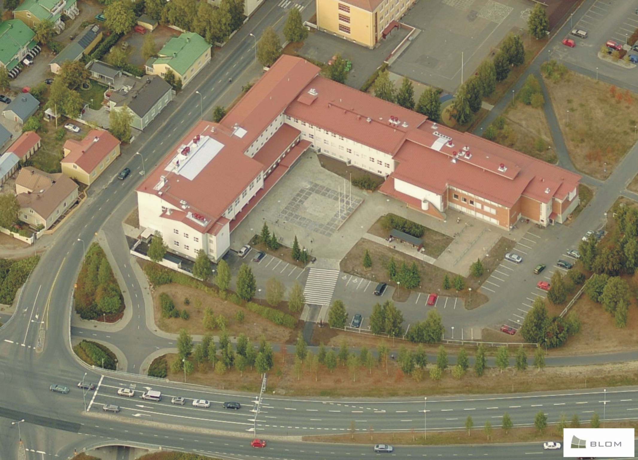 SUUNNITTELUN TARVE JA SUUNNITTELUALUE Suunnittelualue sijaitsee Oulun kaupungin Raksilan kaupunginosassa. Asemakaavanmuutos kohdistuu kortteliin 2.