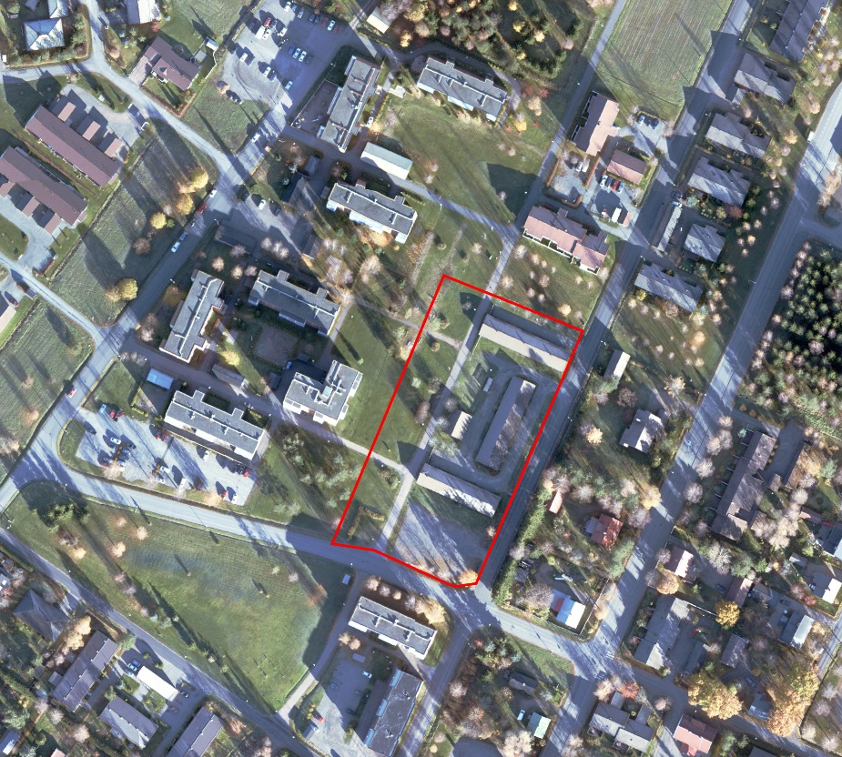 Hulmi n. 7 000 m 2 Vaatii kaavamuutoksen AR, VP Y Hyvin saavutettavissa Tampereentietä pitkin, eikä rakentaminen lisää merkittävästi asuinalueen sisäistä liikennettä.