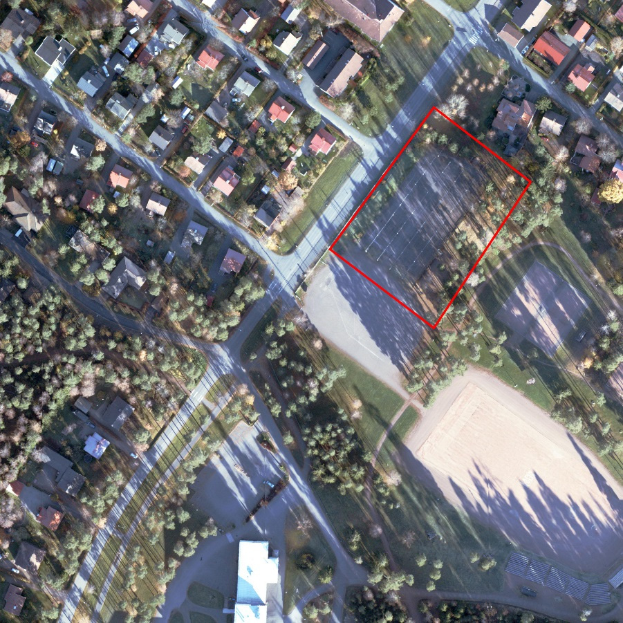 Puistokatu 1 n. 6 500 m 2 Vaatii kaavamuutoksen VU Y Hyvin saavutettavissa Puistokatua pitkin. Ei lisää asuinalueiden sisäistä liikennettä. Keskeinen sijainti yhdyskuntarakenteen sisällä.