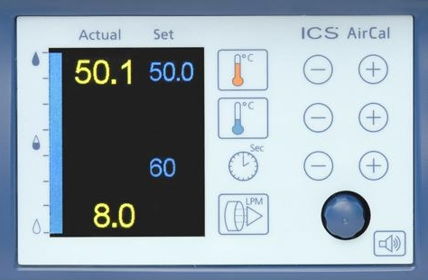 3 ICS AirCal Etupaneeli Tärkeää Koska vesi voi jäätyä kuljetuksen aikana ICS AirCal-laitteen säiliö on tyhjennettävä ennen kuljetusta. Katso tulostusohjeet kohdasta Vianmääritys 28.