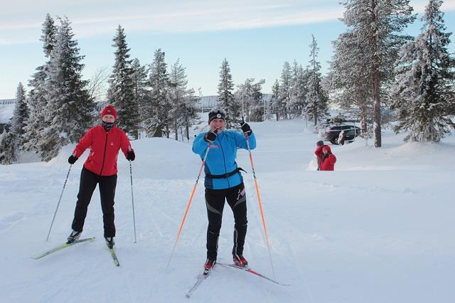 3.3 Työtapaturmat Tapaturmia, joiden takia on jääty sairaslomalle vähintään yhdeksi päiväksi, on vuonna 2015 tilastoitu yhteensä 43; suurin osa tapaturmista vanhuspalveluissa.