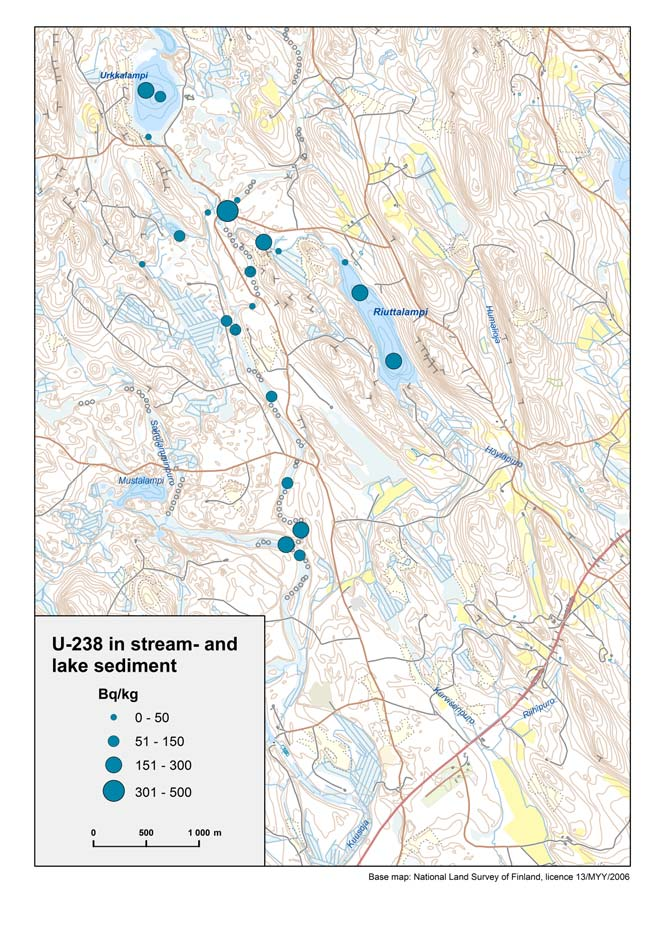 Geologian tutkimuskeskus 25 quite evenly distributed in the area. Some elevated concentrations exist some hundred meters upstream of the Ristimonttu occurrence and in lake Riuttalampi. Fig. 17.