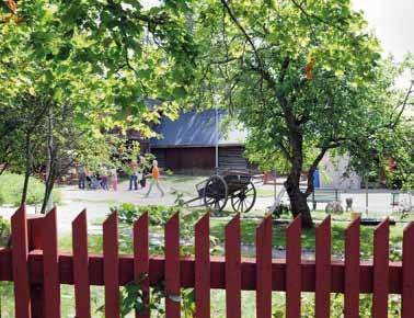 Lahdessa on tähän asti ollut kokemuksia Vihreän Lipun toiminnasta vain kouluissa. Kivimaan koululla on ollut Vihreä Lippu vuodesta 1999 lähtien.