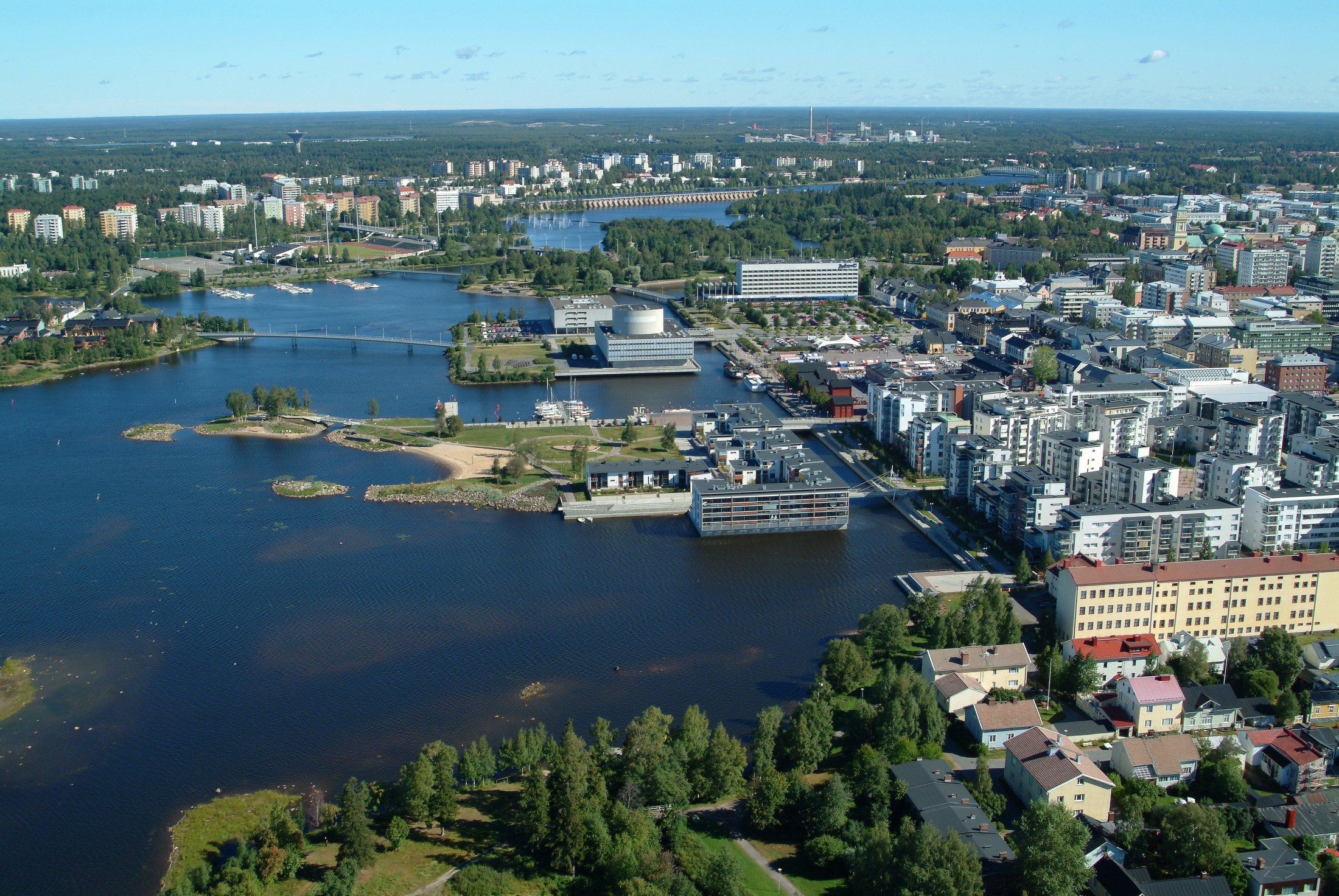 CITY CENTRE OF Vision City centre of Oulu is an attractive place