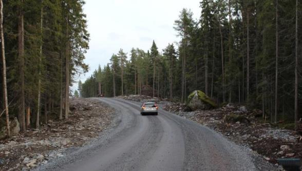 FCG SUUNNITTELU JA TEKNIIKKA OY Kaavaselostus 33 (100) 6.5 Sähkönsiirto Tuulivoimapuiston sähkönsiirto tuulivoimalaitoksilta sähköasemalle toteutetaan keskijännite (20-45 kv) maakaapeleilla.