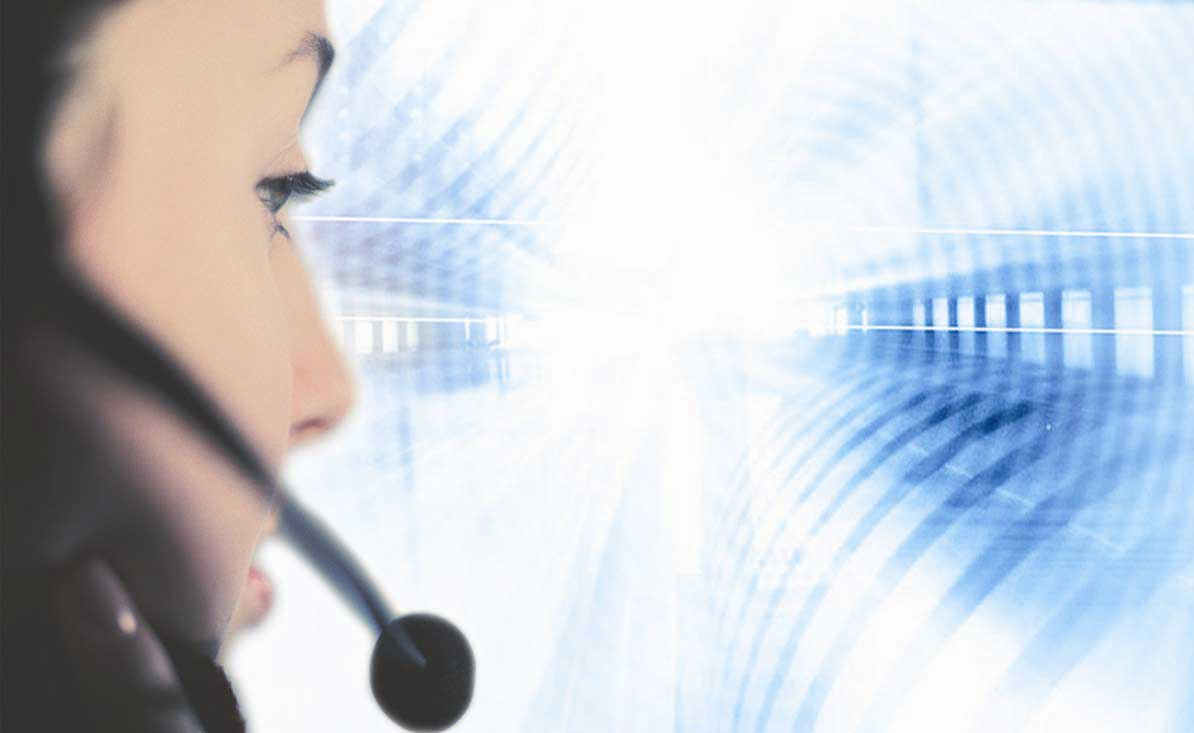 1 Ohjeita käyttäjälle 1.2 Huolto 1.2 Huolto KaVon tekninen tuki: +49 (0) 7351 56-1000 service.einrichtungen@kavo.com taiservice.treatmentunits@kavo.
