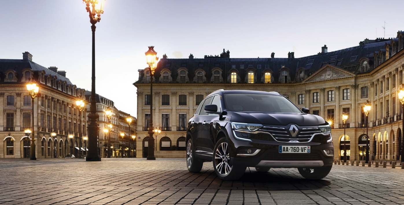 Renault-katumaasturien lippulaiva Renault Koleos Uusi Koleos on niin ulkonäöltään kuin sisustukseltaan hyvin samantyylinen kuin Renaultin ylellisin henkilöautomalli Talisman.