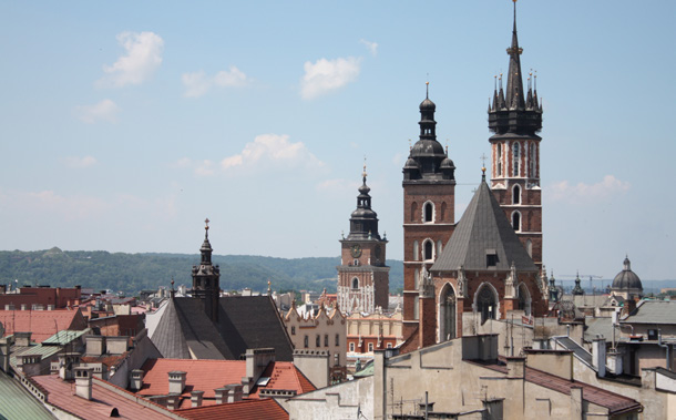 RETKET LISÄMAKSULLISET RETKET 20 30 30 PÄIVÄ KRAKOVASSA TYSKIE OLUTPANIMO AUSCHWITZ-BIRKENAU Puolan toiseksi suurin kaupunki on mielenkiintoinen käyntikohde (80 km Katowicesta).