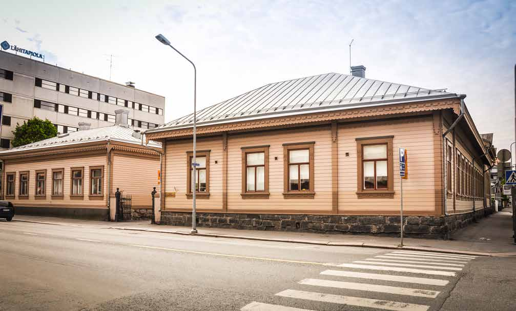 Porin taidekoulun sijainti Porin taidekoulu sijaitsee Porin ydinkeskustassa, kivenheiton päässä torista ja pääkirjaston naapurissa.