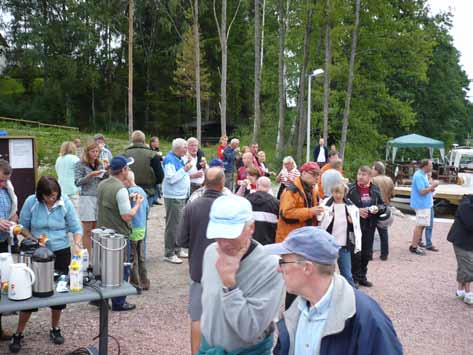 Hiidenveden kunnostus -hanke teki yhteistyötä paikallisten, muiden kotimaisten sekä ulkomaisten vesiensuojelu- ja kunnostushankkeiden kanssa.